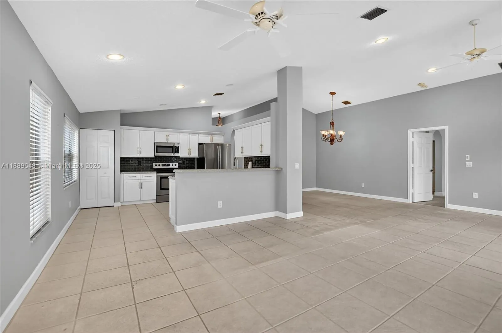 8895 Harrods Dr