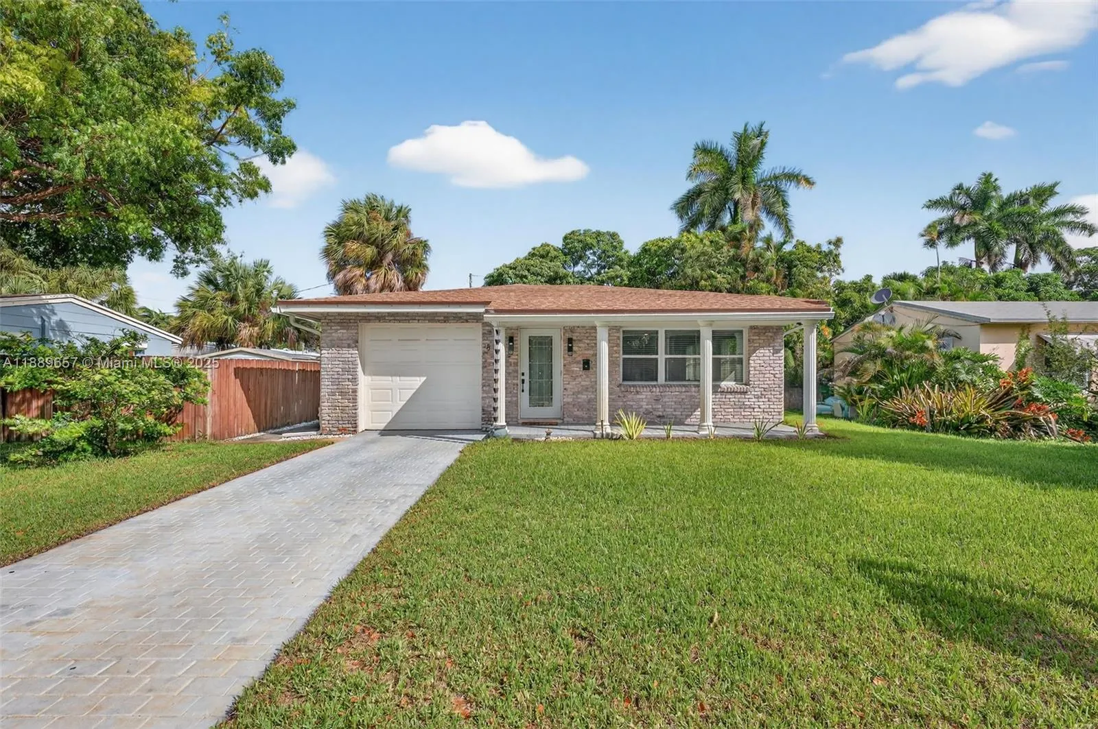 839 SW 16th St