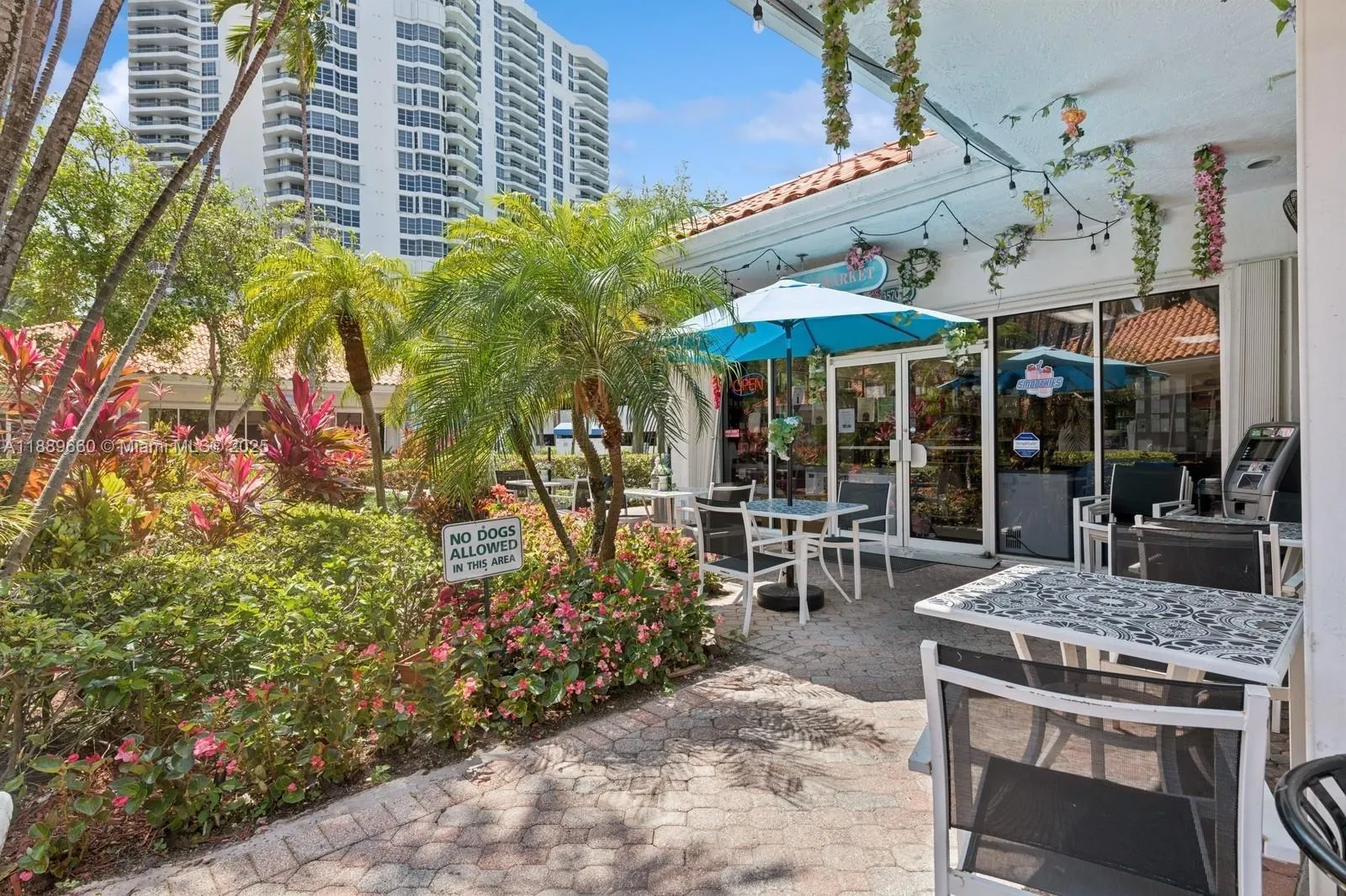 3600 Mystic Pointe Dr, #1801