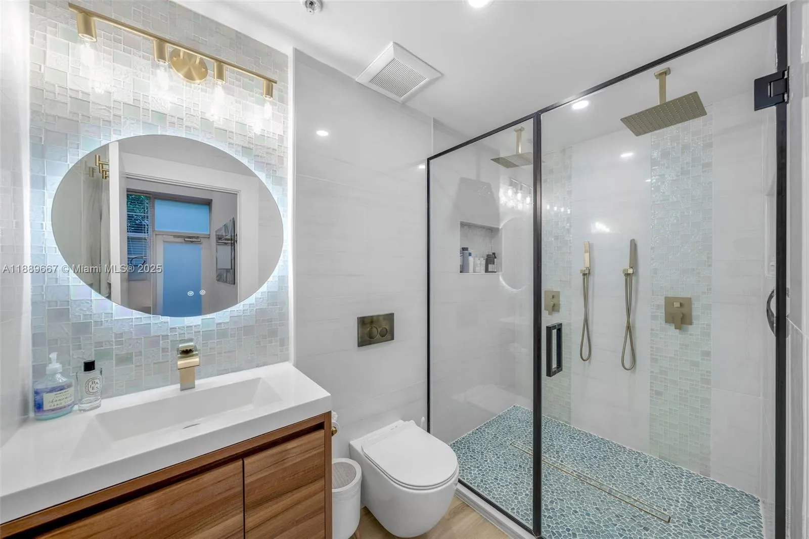 935 Euclid Ave, #5