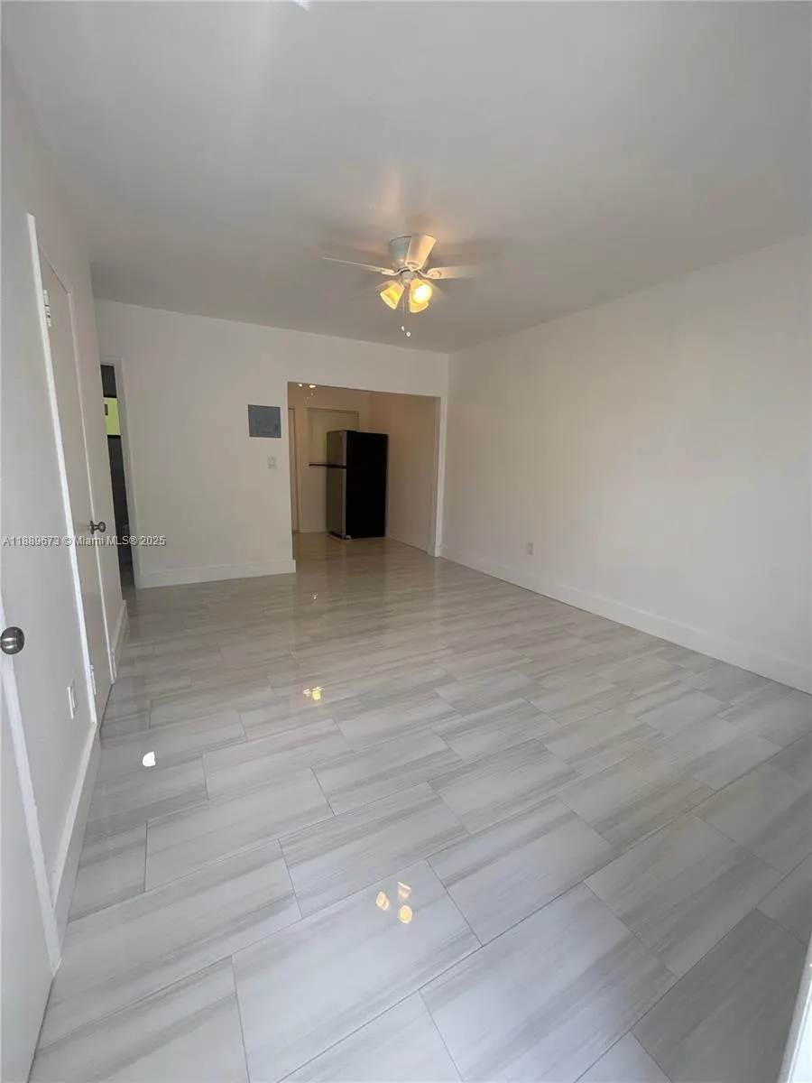 671 SW 7th St, #6