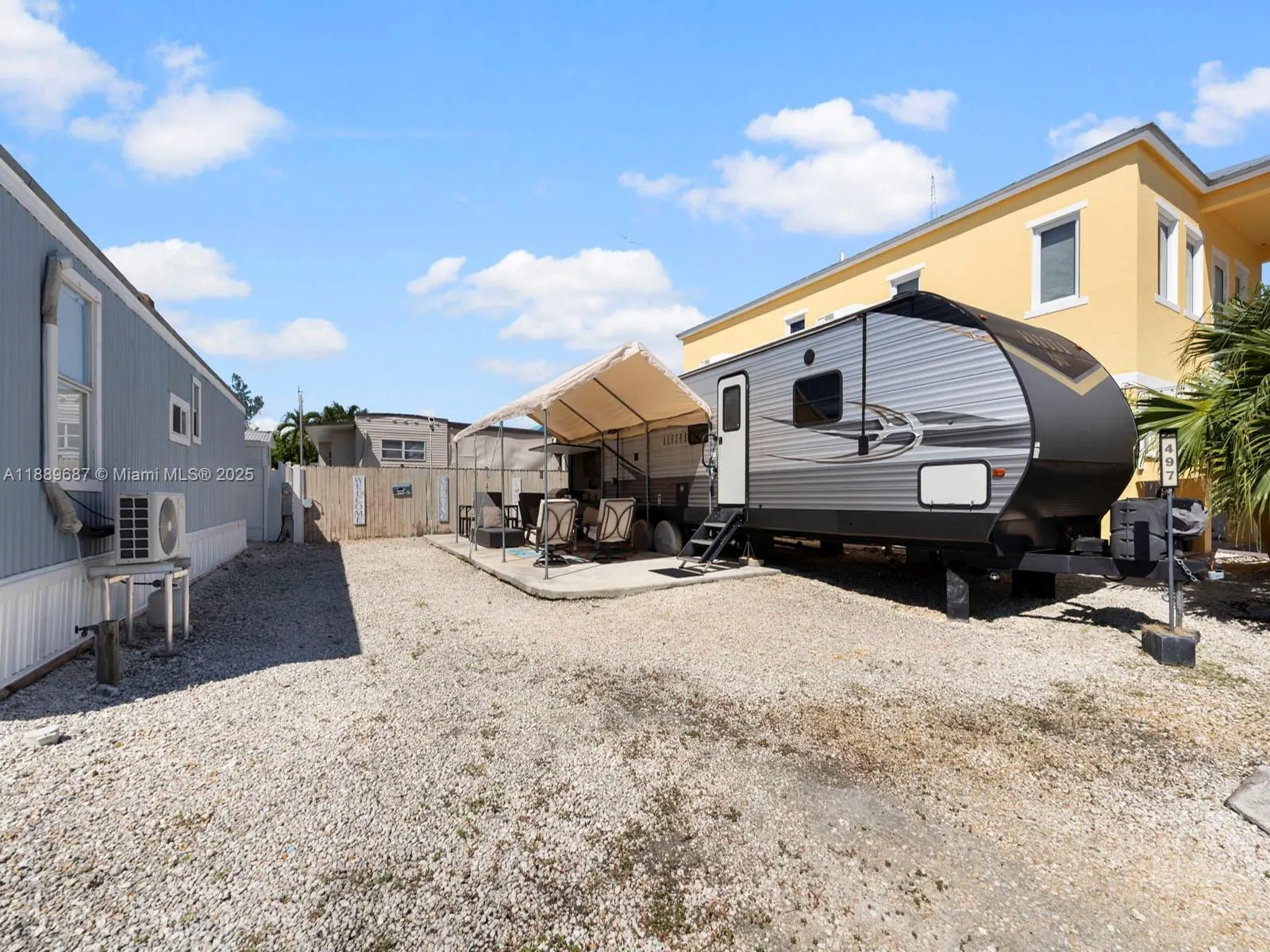 325 Calusa ST 497