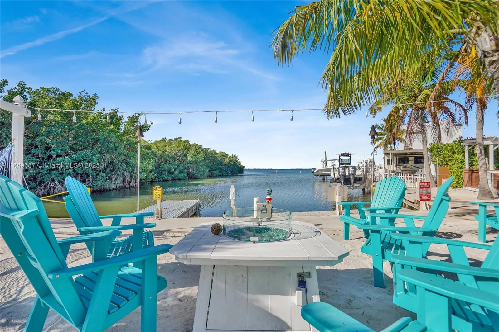 325 Calusa ST 497