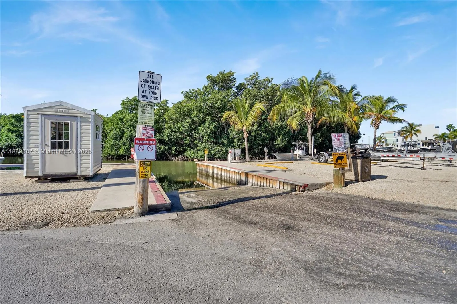 325 Calusa ST 497