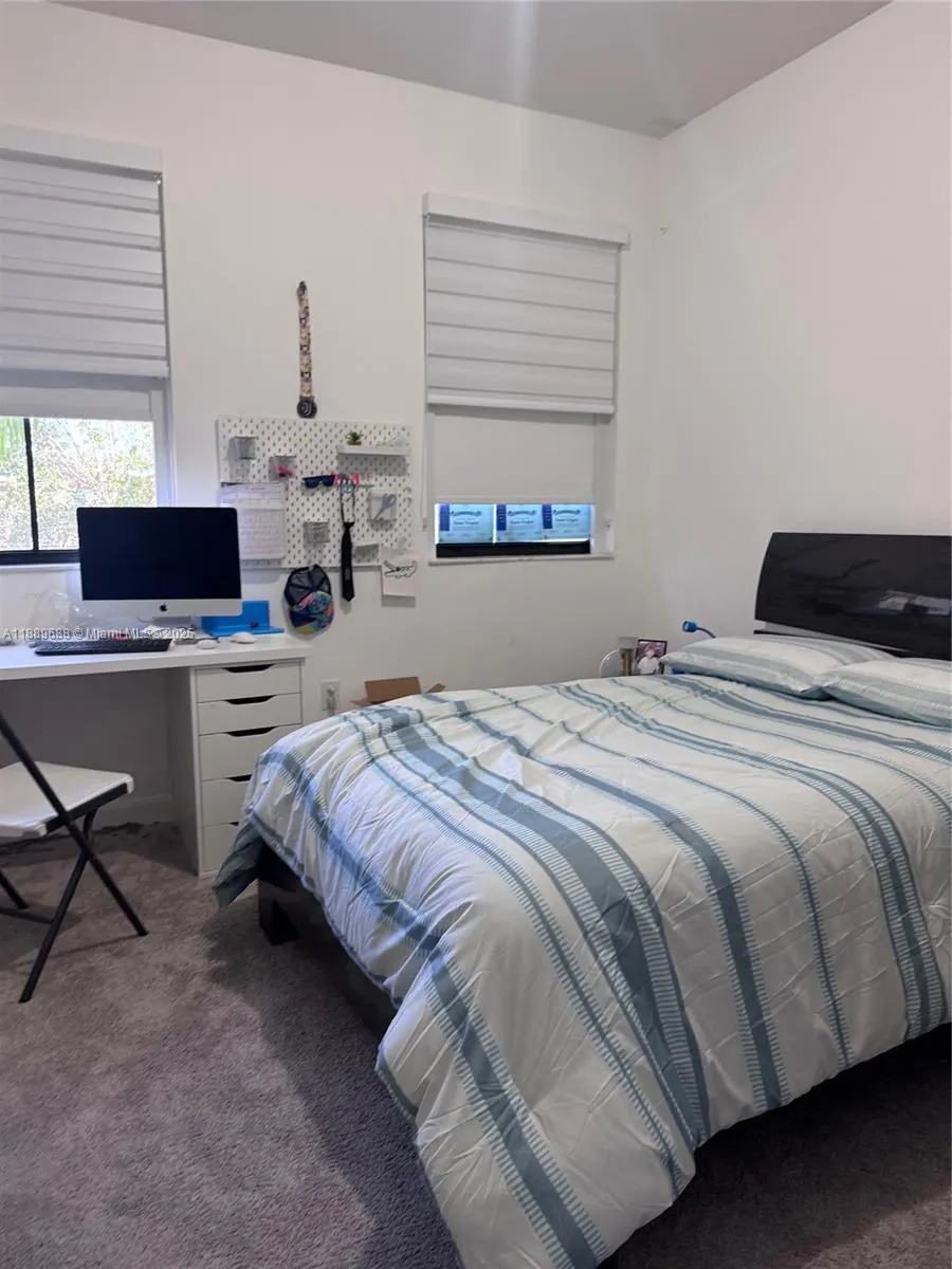 10300 NW 70th Ter, #10300