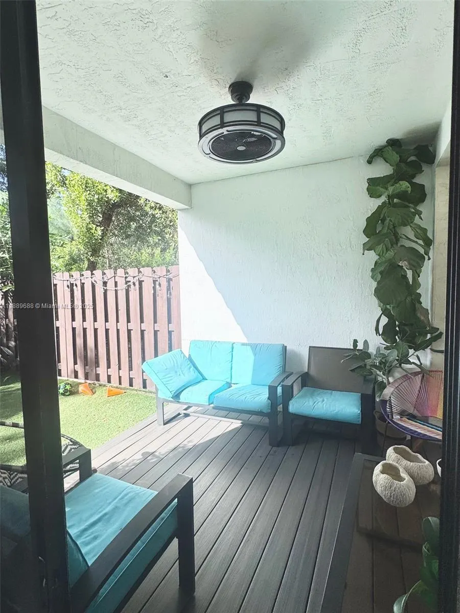 10300 NW 70th Ter, #10300
