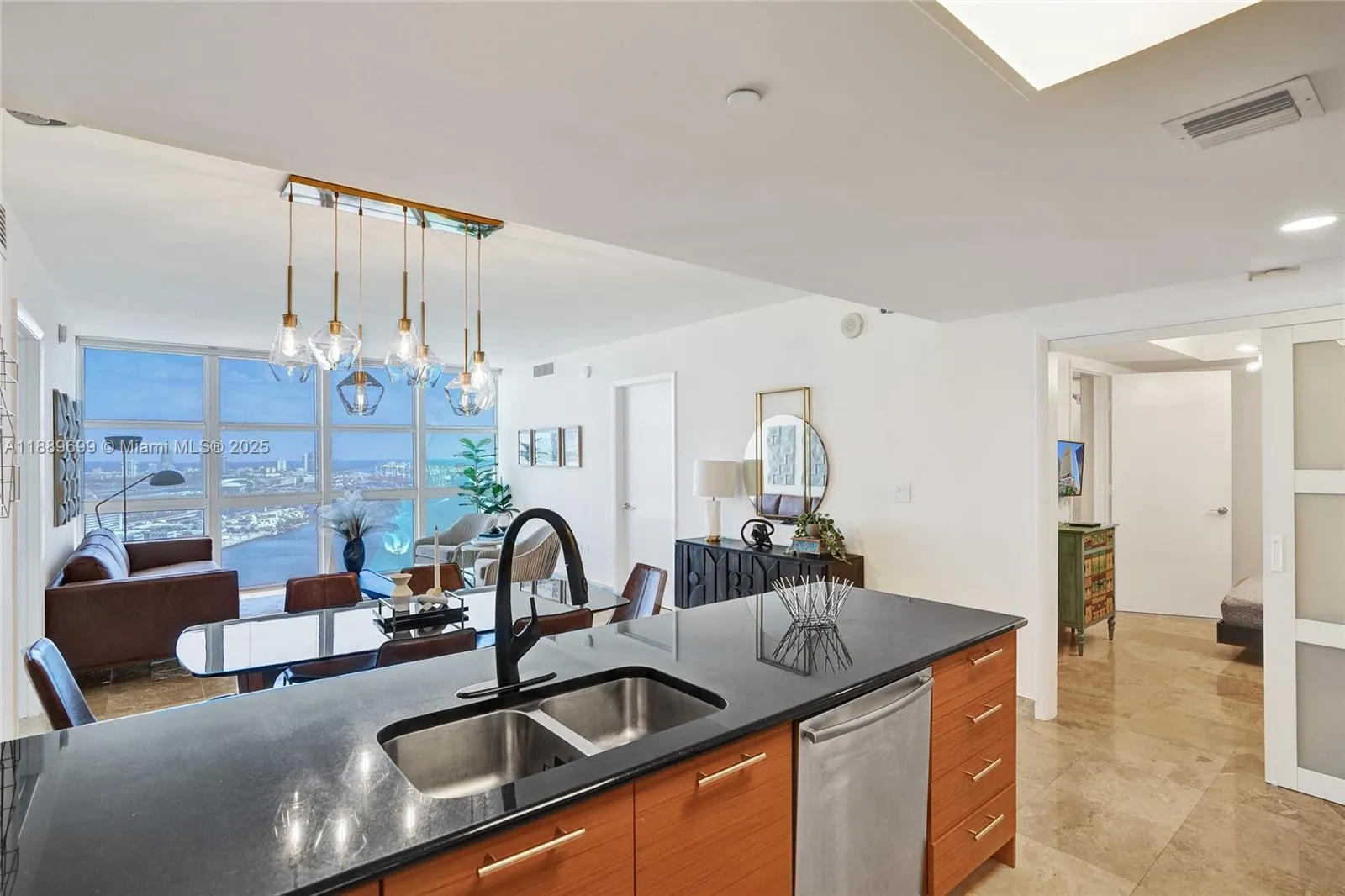 50 Biscayne Blvd, #3908