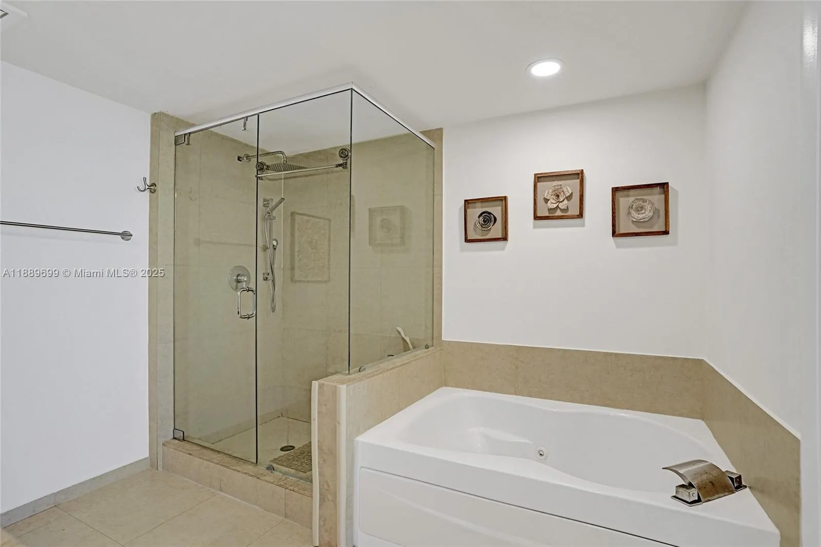 50 Biscayne Blvd, #3908