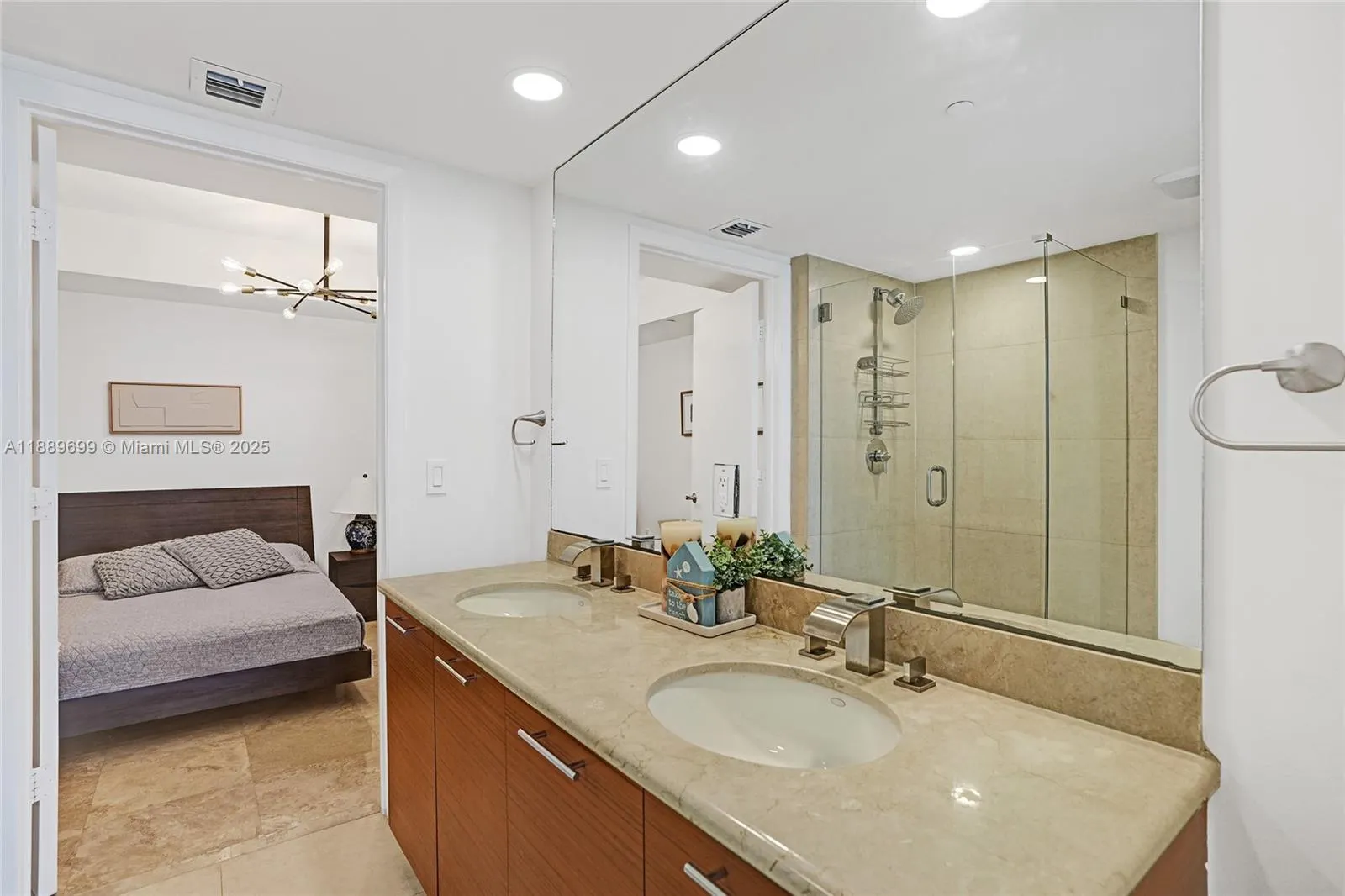 50 Biscayne Blvd, #3908