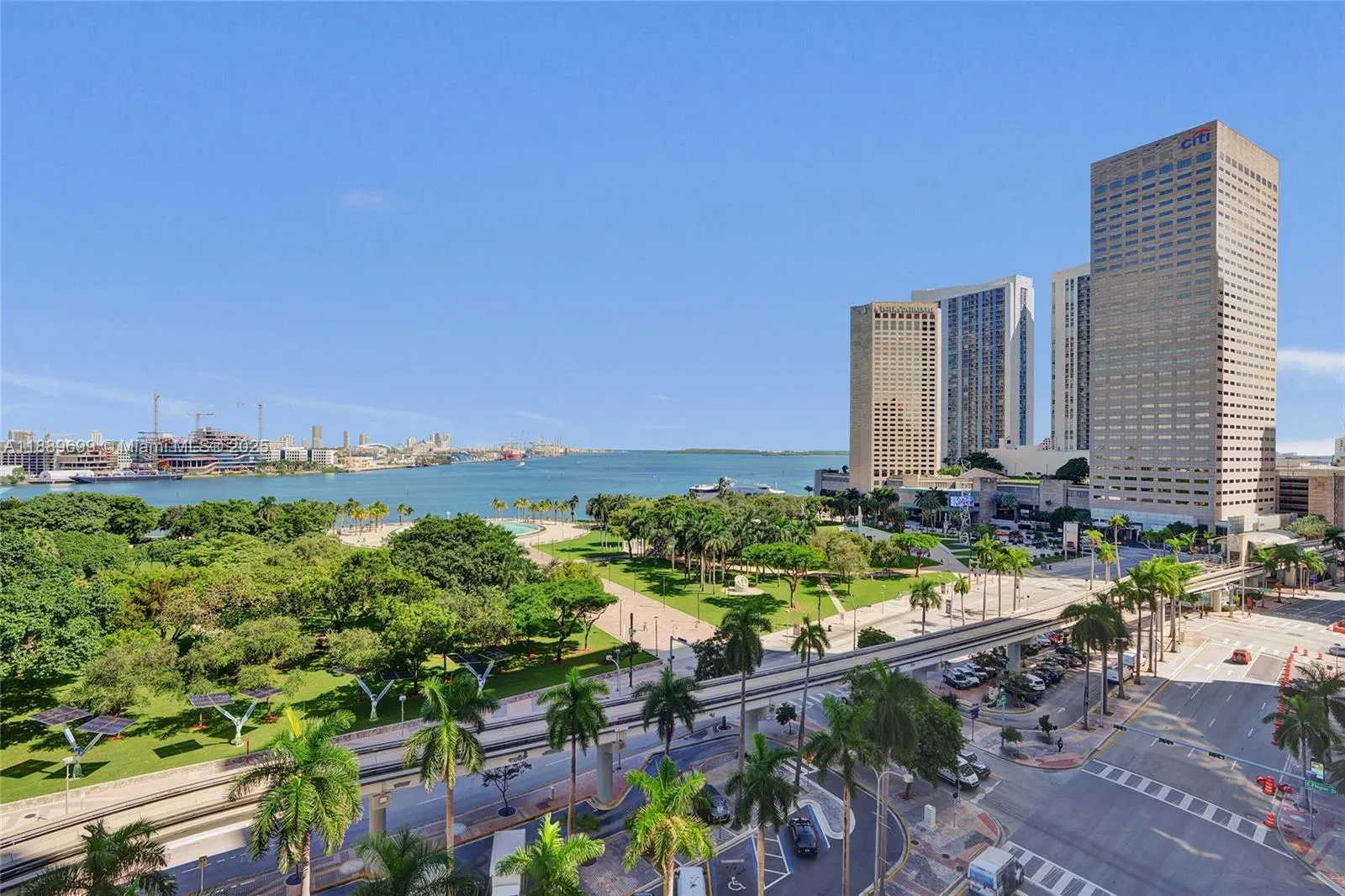 50 Biscayne Blvd, #3908
