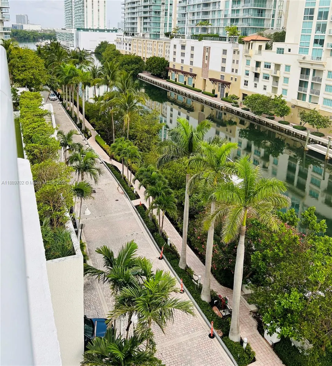 16400 W Collins Ave, #644