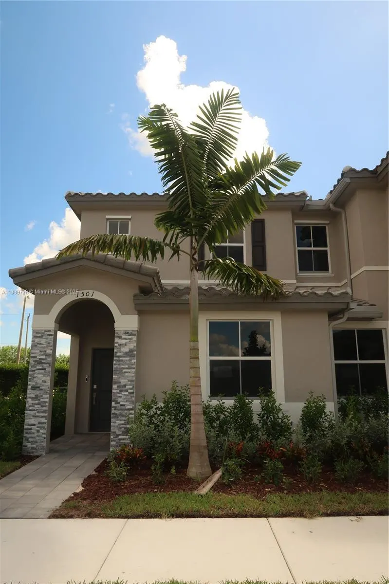1501 SE 27th Rd