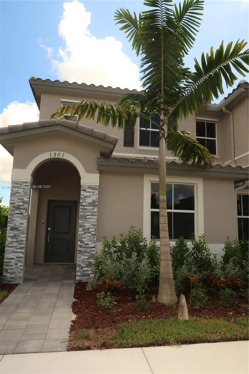 1501 SE 27th Rd