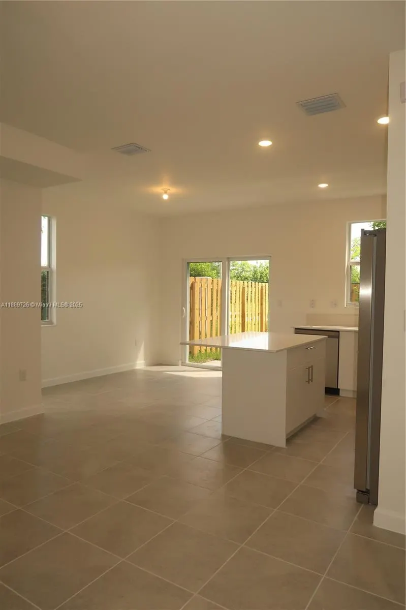 1501 SE 27th Rd