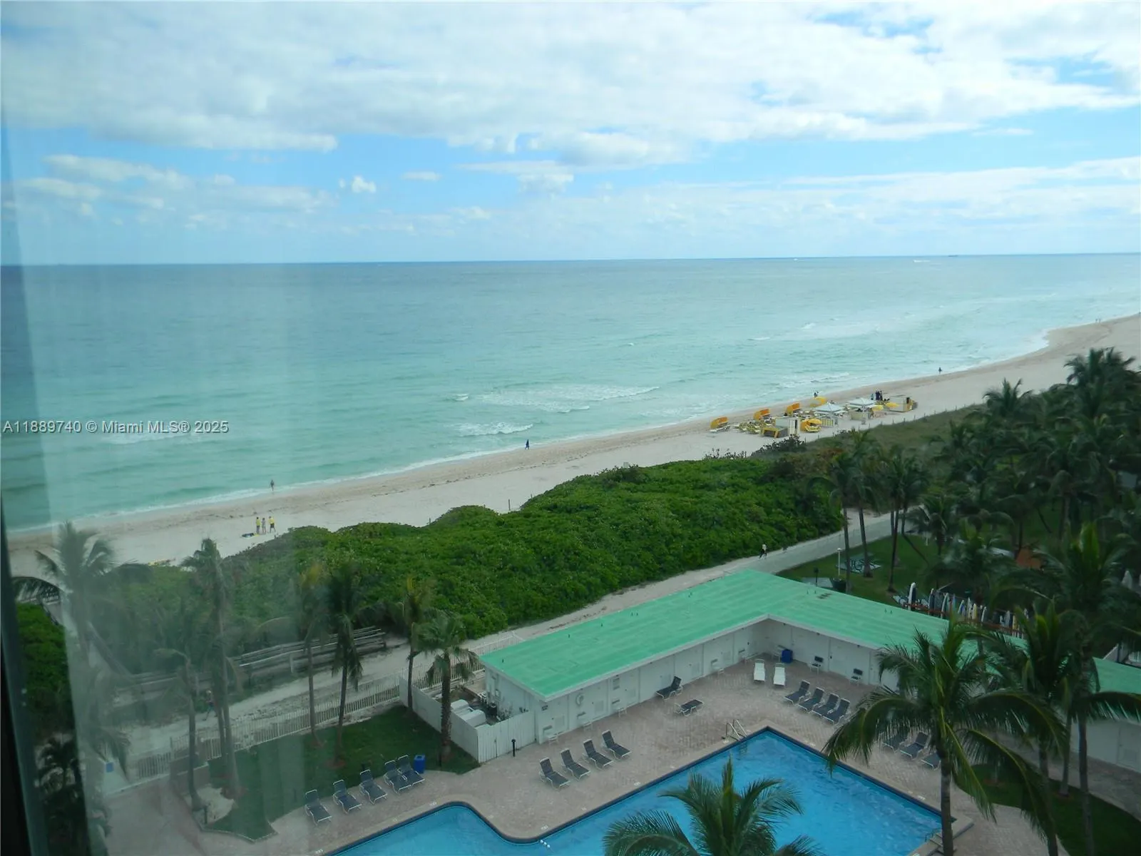 6345 Collins Ave, #937