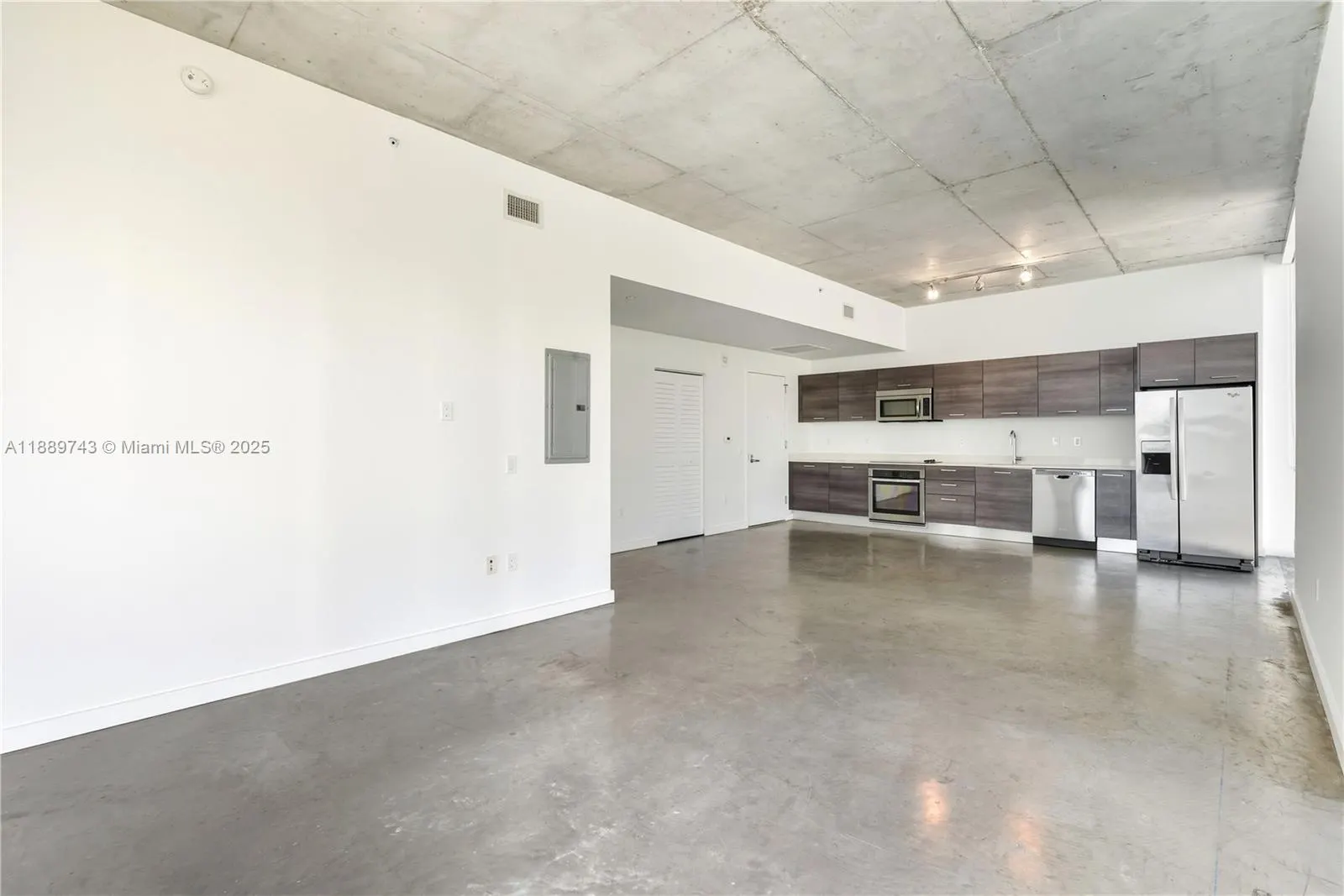 151 SE 1st Street, #2002
