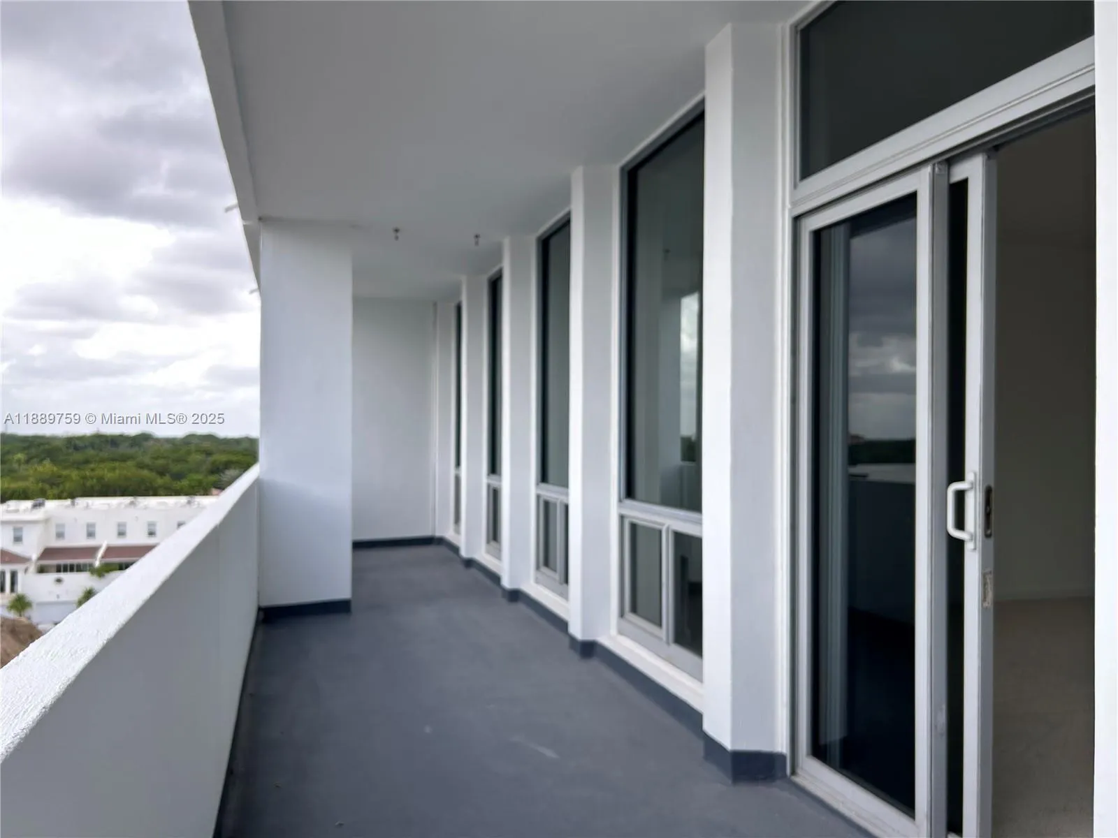 700 Biltmore Way, #804