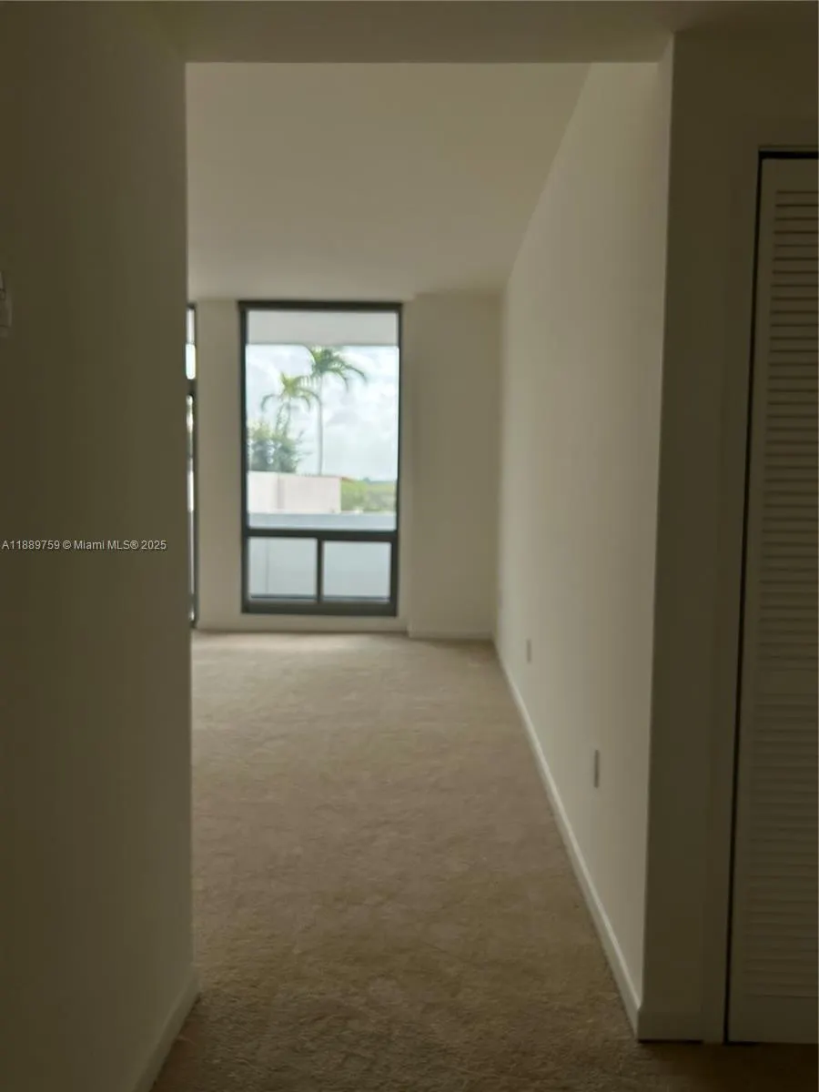 700 Biltmore Way, #804