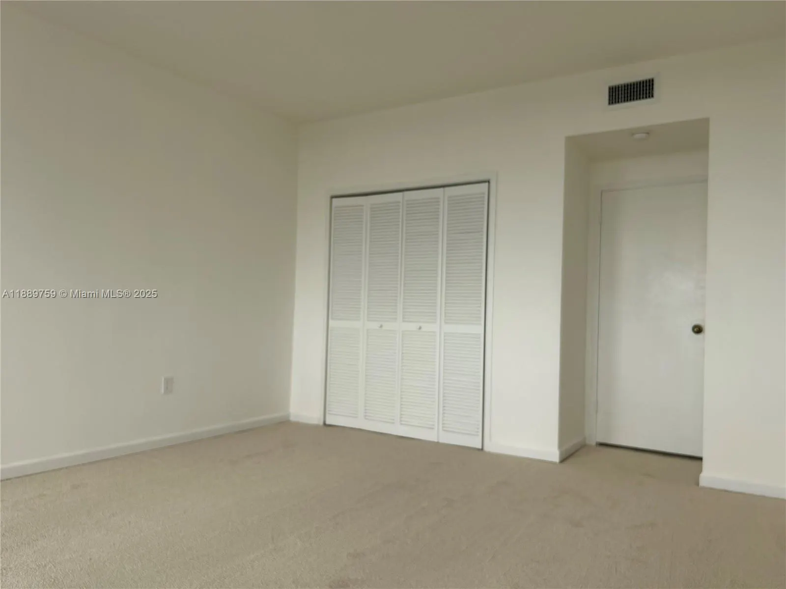 700 Biltmore Way, #804