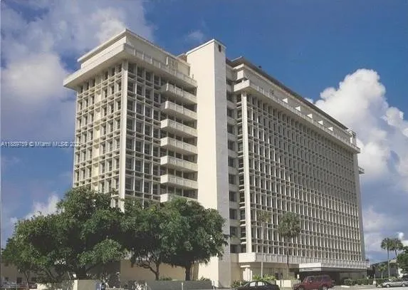 700 Biltmore Way, #804