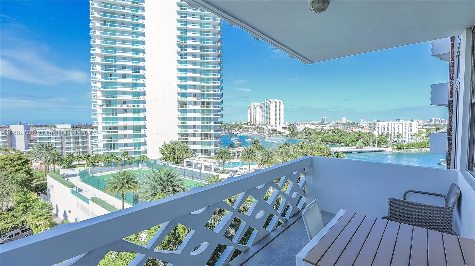 20 Island Ave, #704
