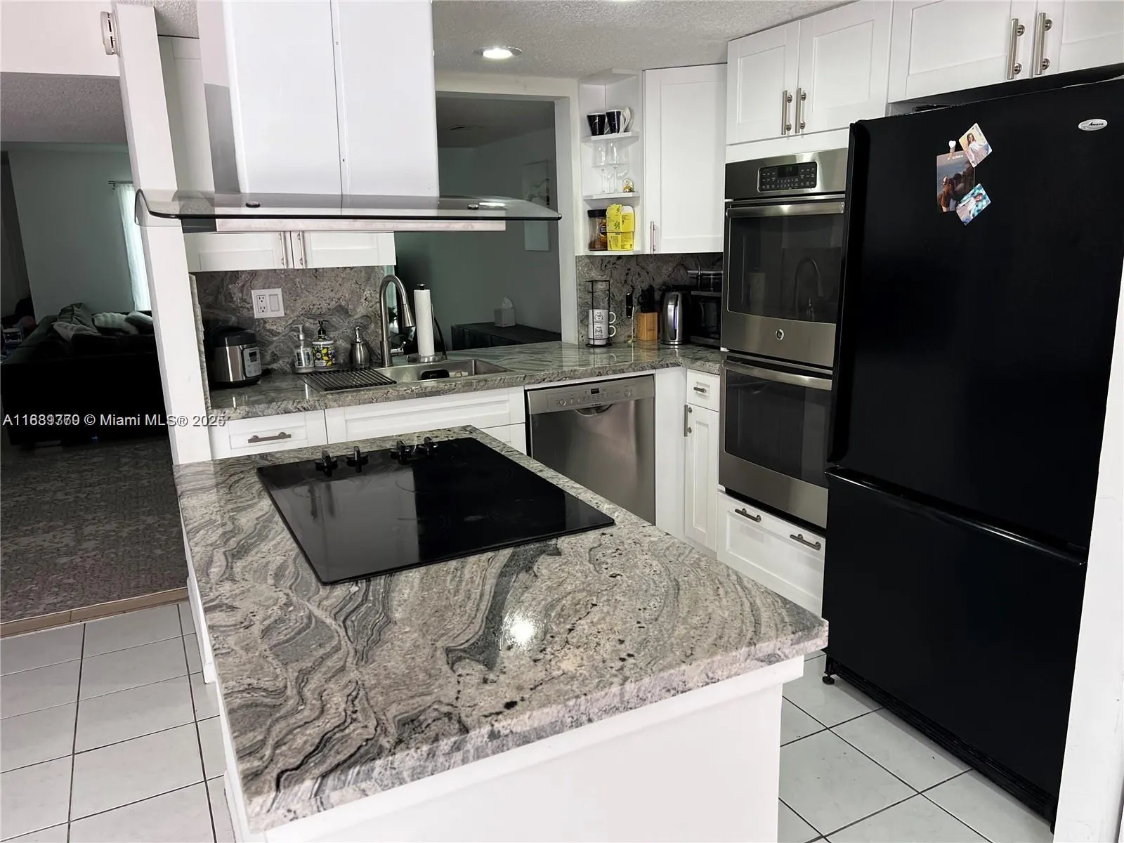 2410 NE 10th St, #123