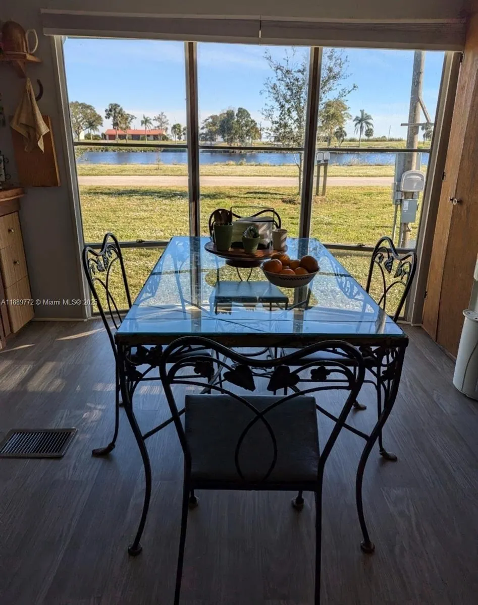1792 Riverside Dr.