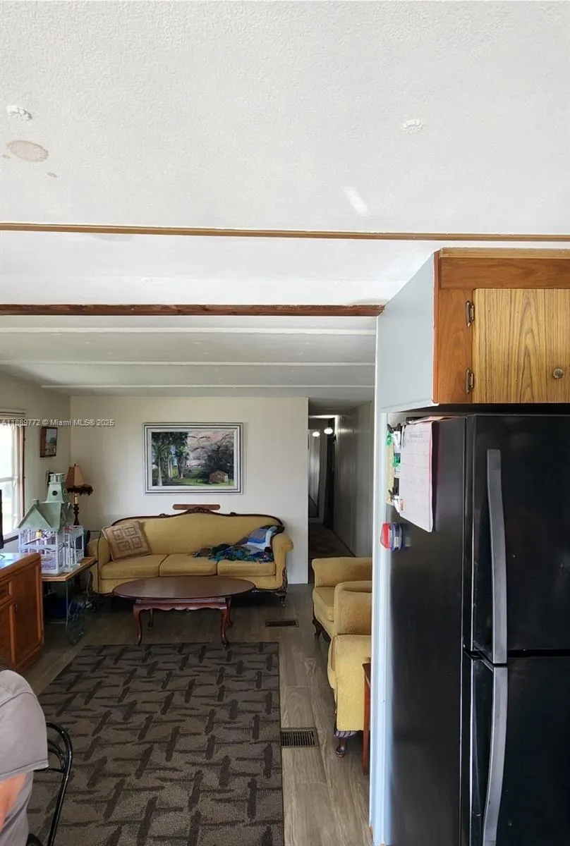 1792 Riverside Dr.