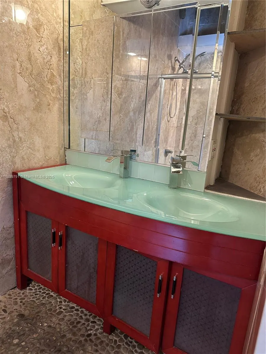 26 Diplomat Parkway, #2248
