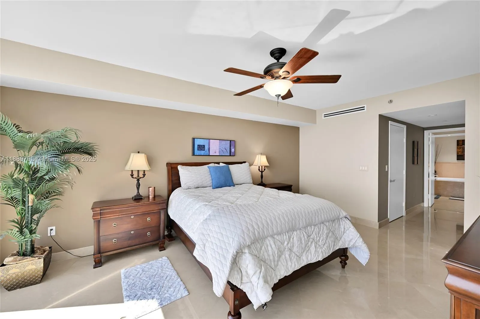 1850 S Ocean Dr, #4001
