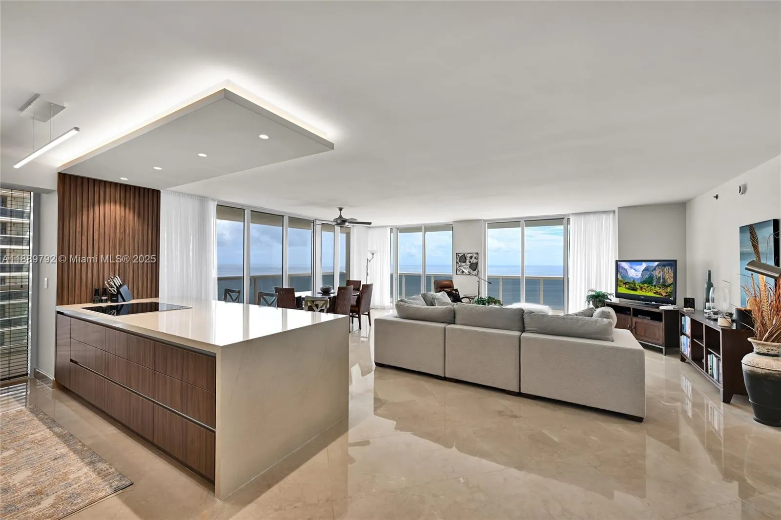 1850 S Ocean Dr, #4001