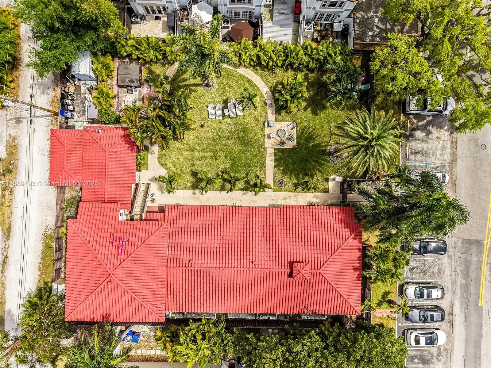 2625 NE 13th Ct