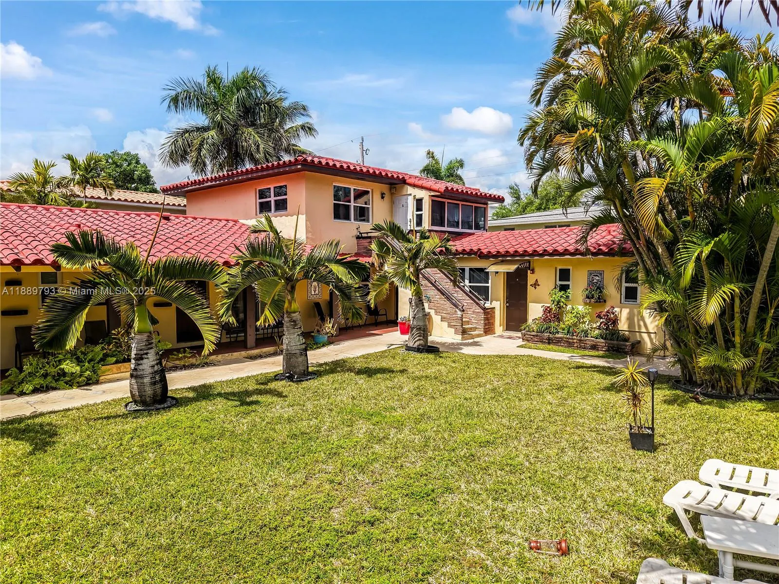 2625 NE 13th Ct