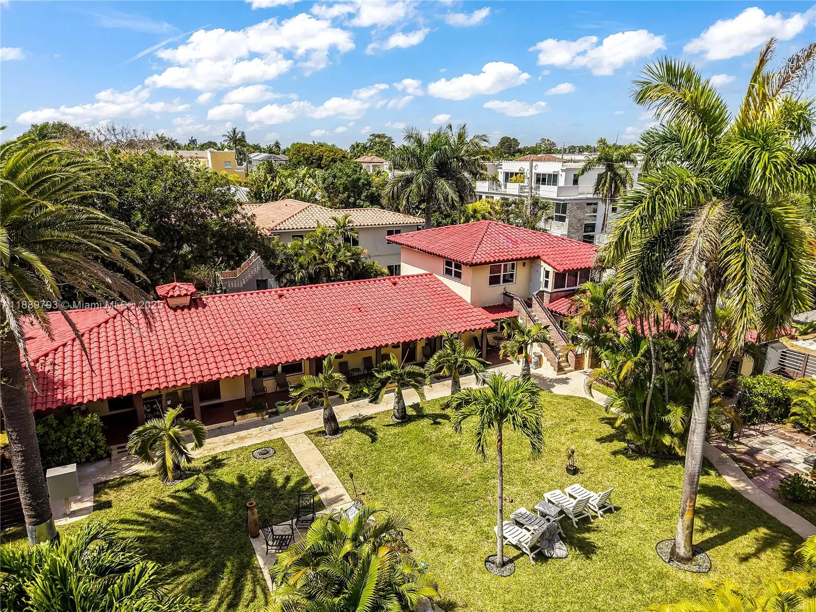 2625 NE 13th Ct