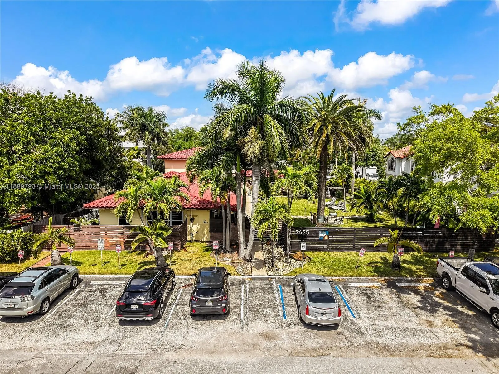 2625 NE 13th Ct