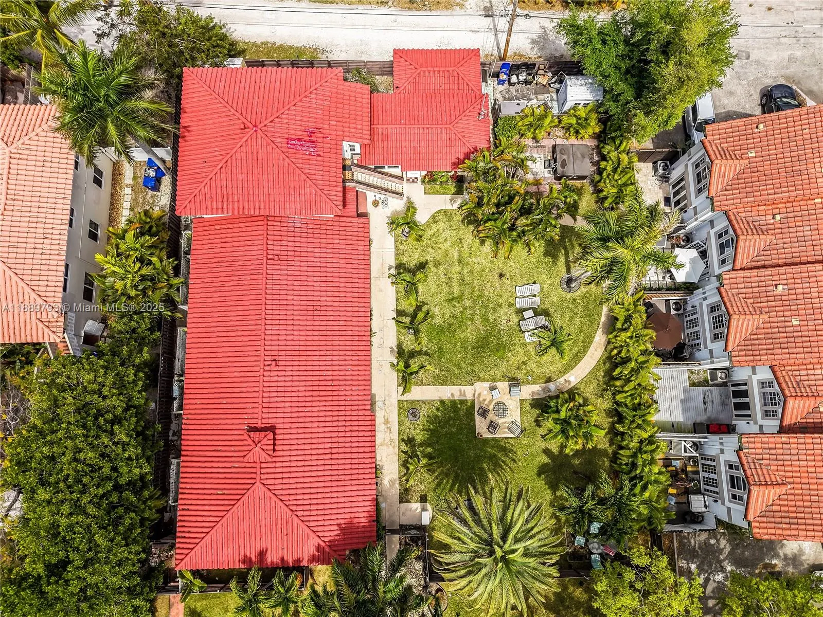 2625 NE 13th Ct
