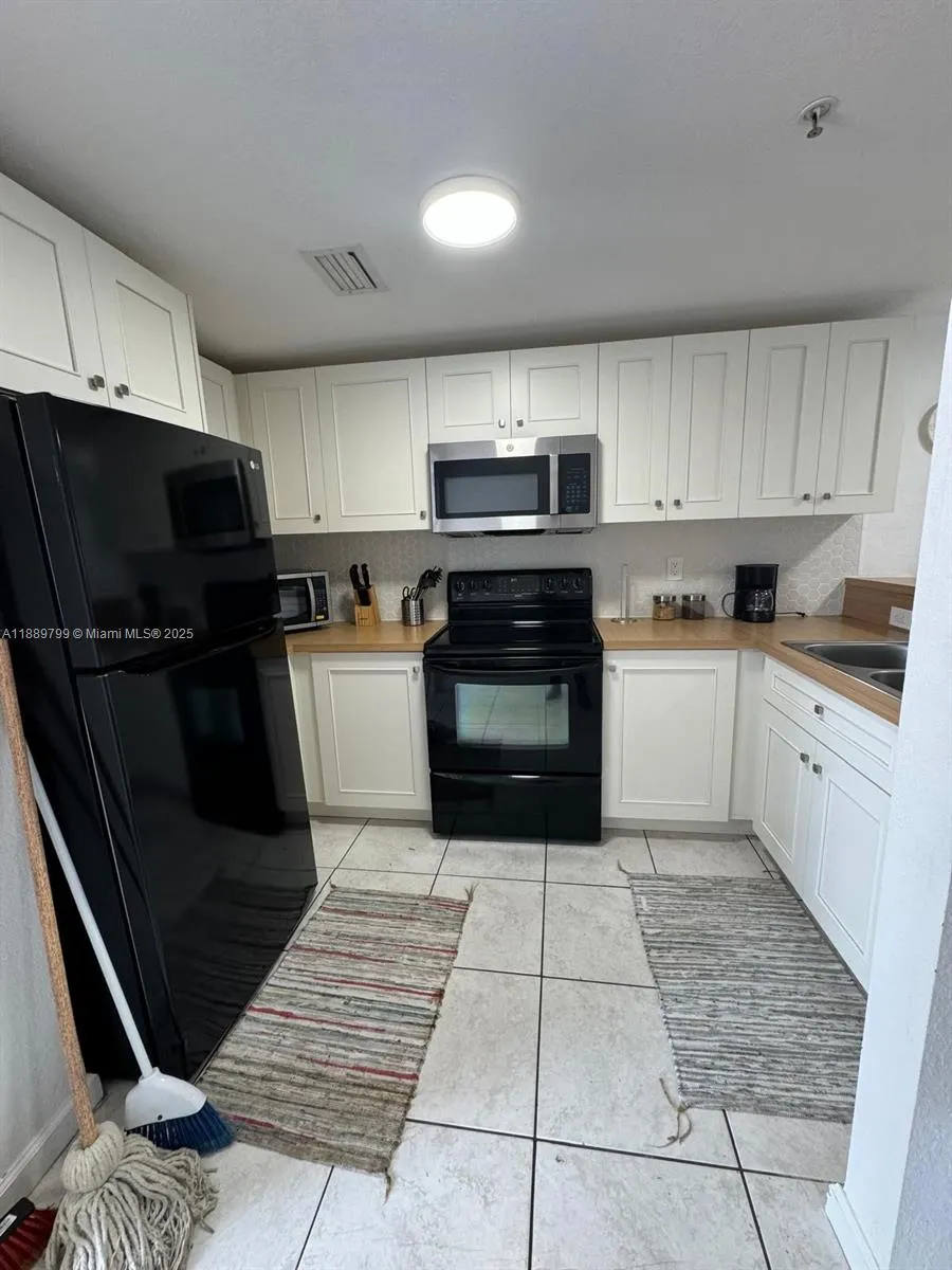 328 NW 12th Ave, #8