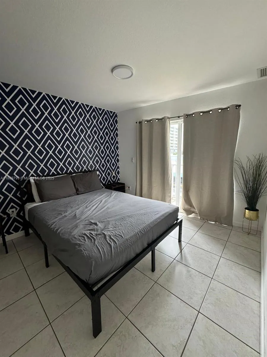 328 NW 12th Ave, #8