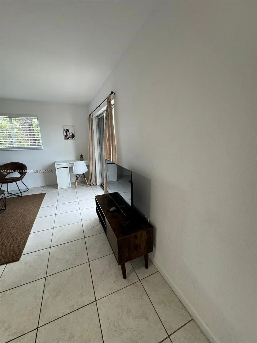 328 NW 12th Ave, #8