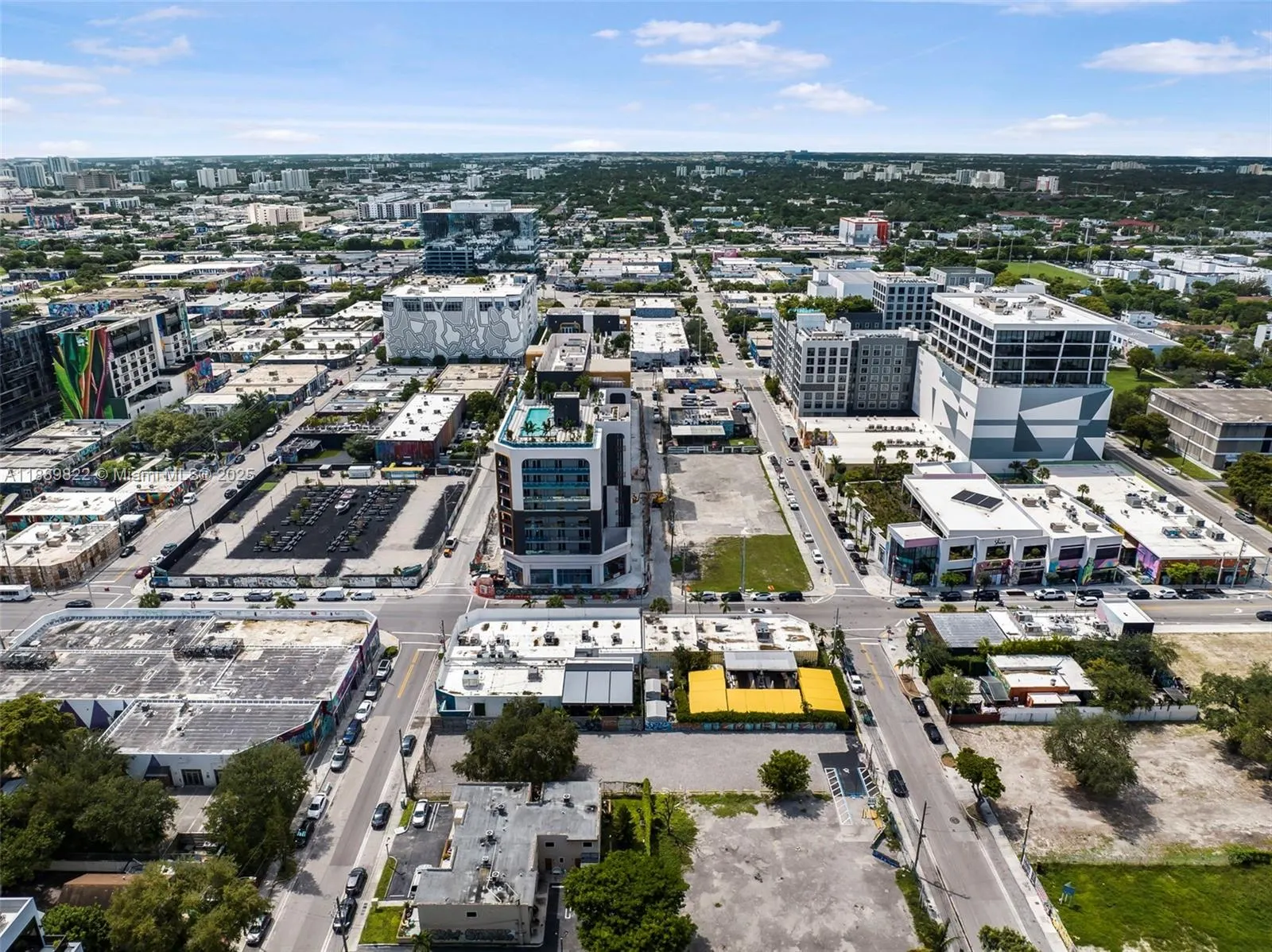 176 NW 28th St