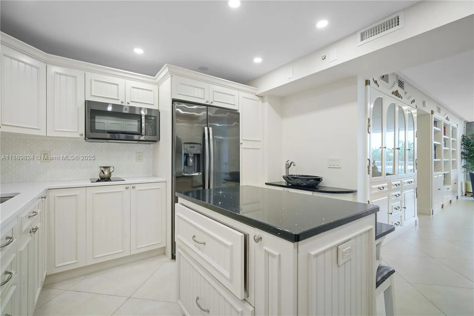 9341 Collins Ave, #205