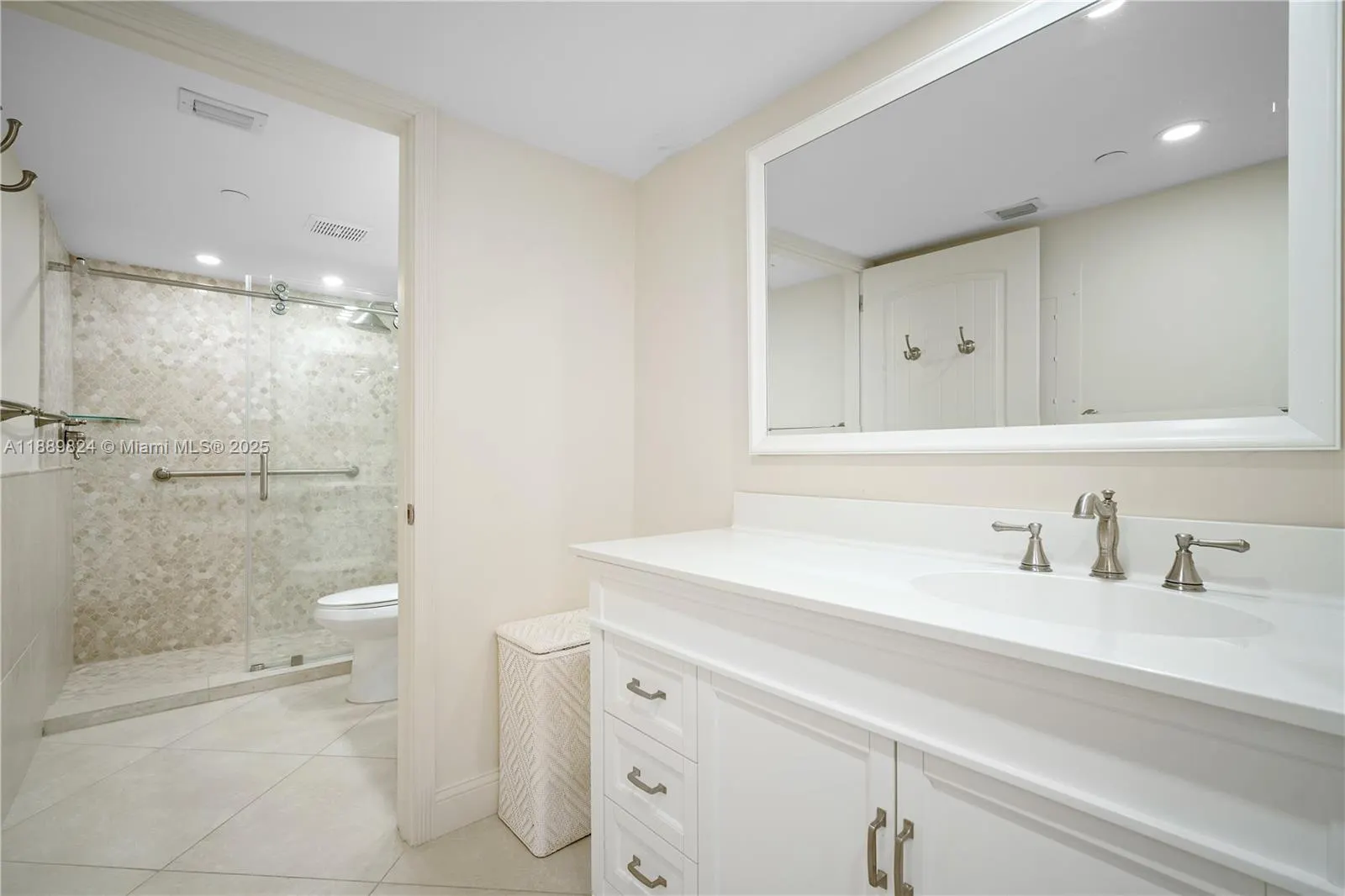 9341 Collins Ave, #205