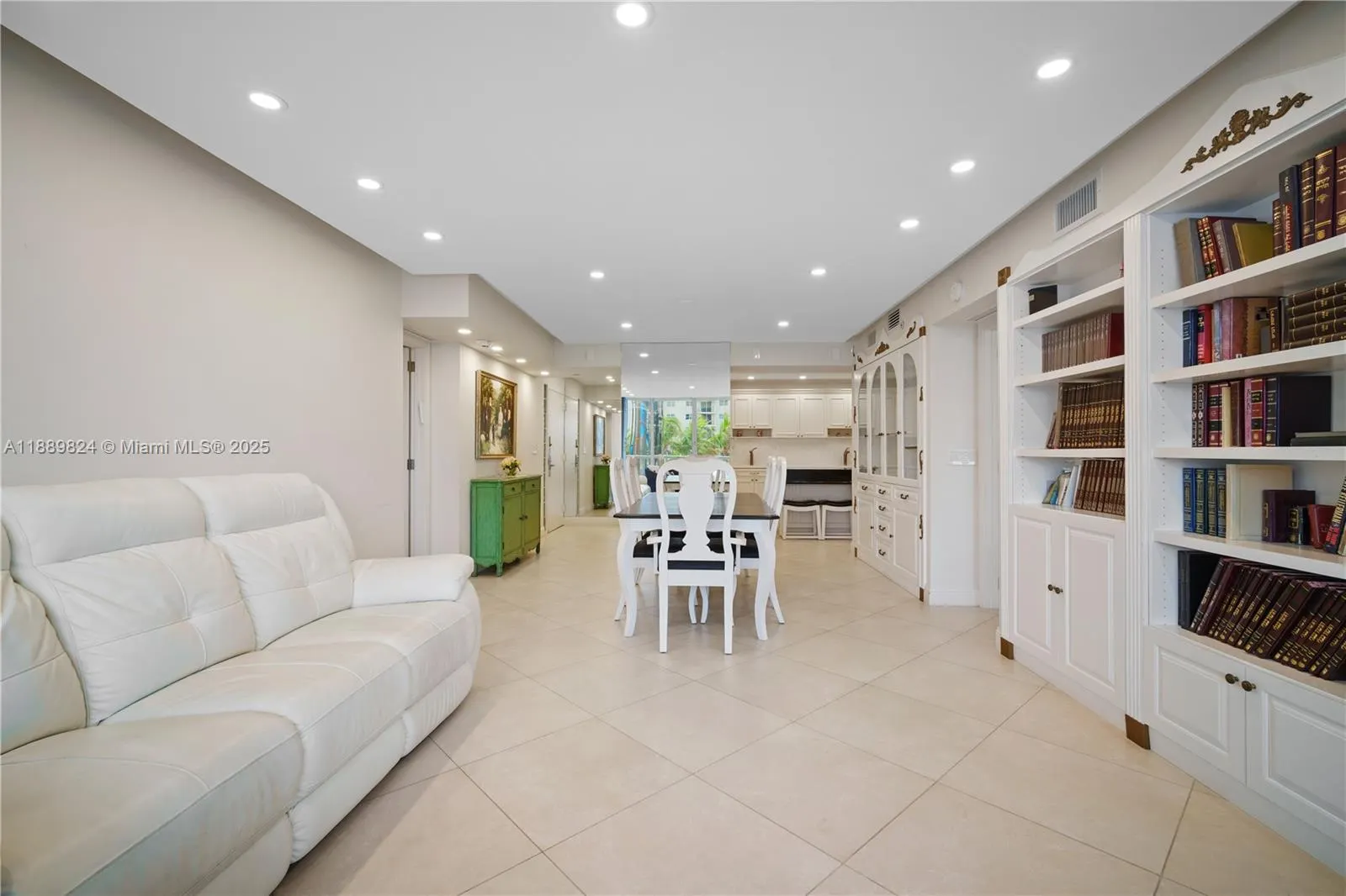 9341 Collins Ave, #205