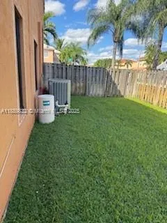 10526 SW 14th Ct