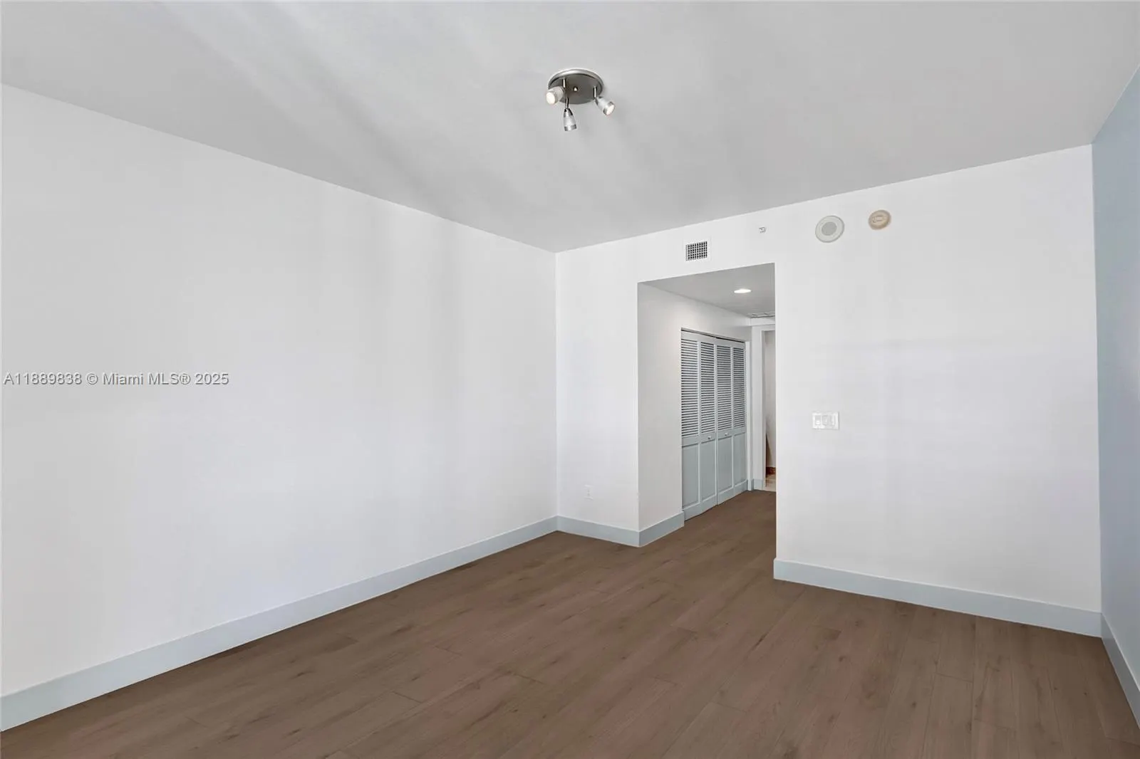 3535 S Ocean Dr, #1703