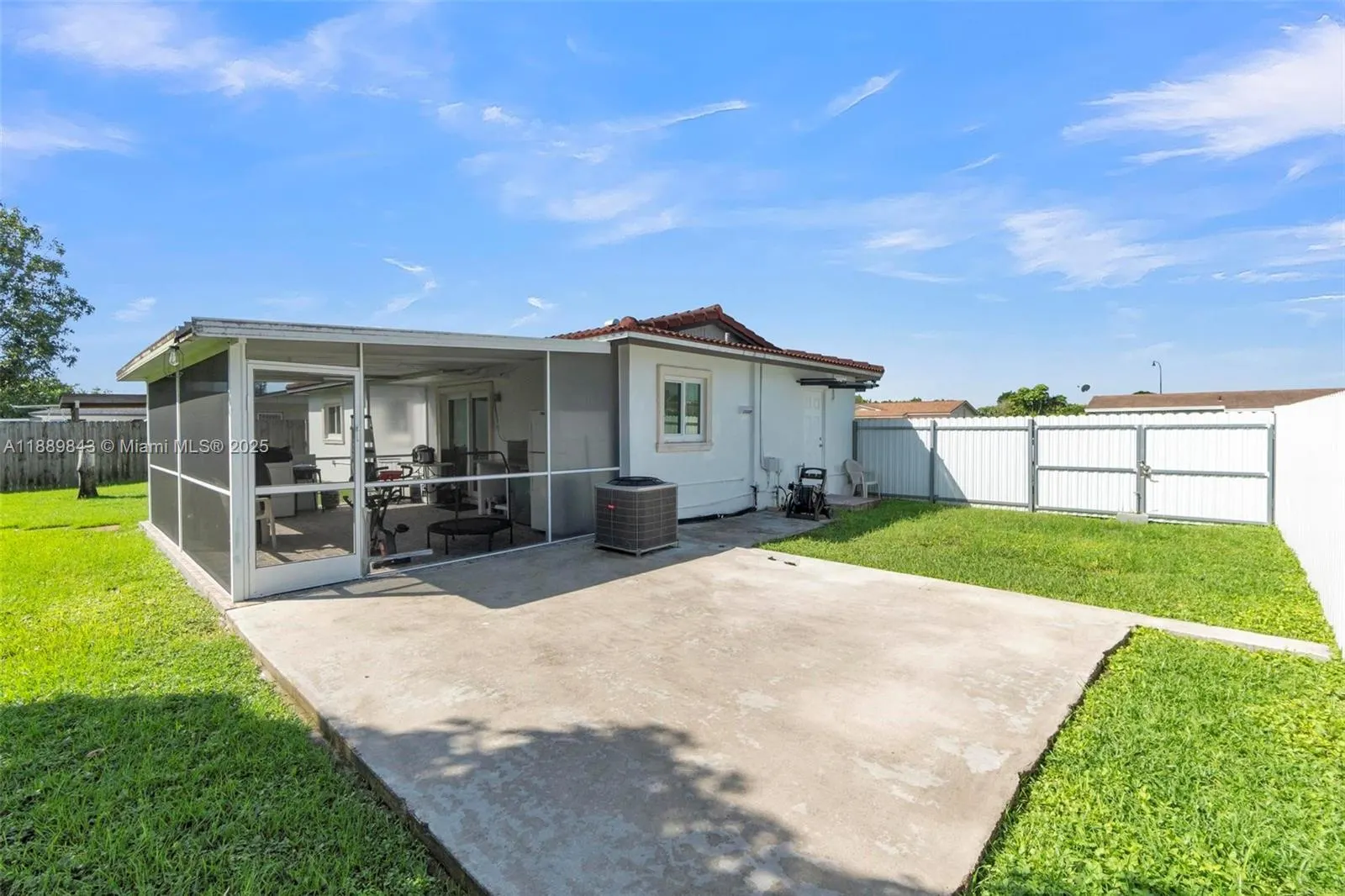 15265 SW 100th Ct