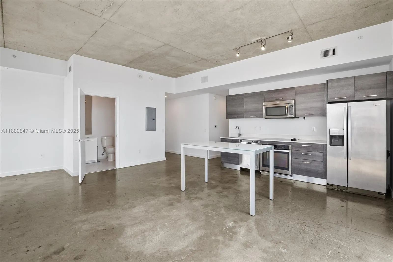 151 SE 1st St, #3511