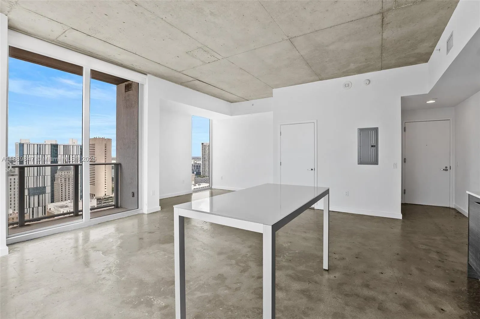 151 SE 1st St, #3511