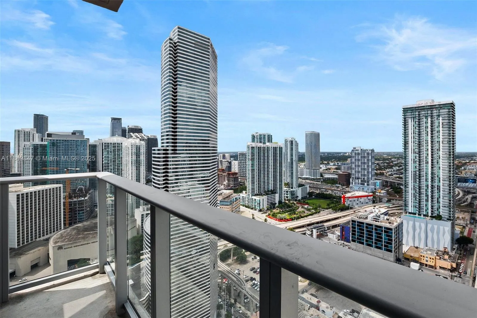 151 SE 1st St, #3511