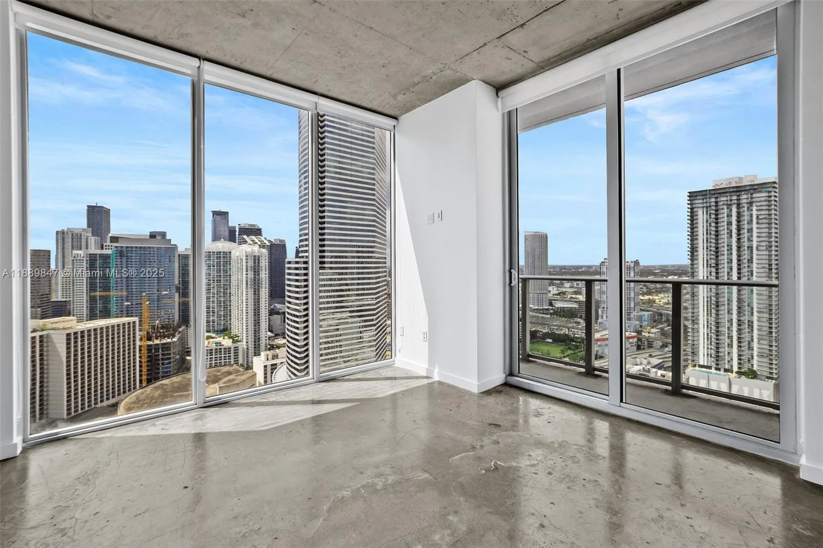151 SE 1st St, #3511